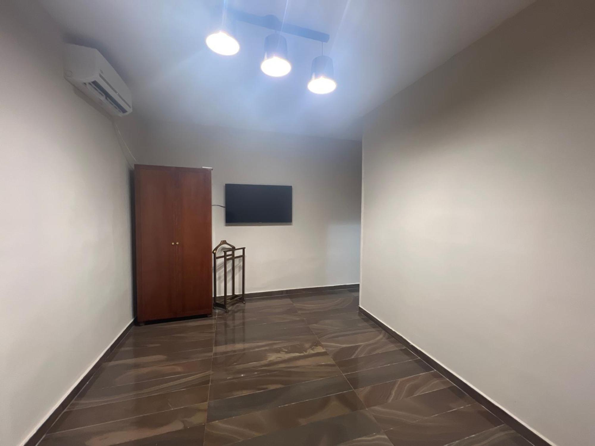 Room Station Giulia نابولي المظهر الخارجي الصورة