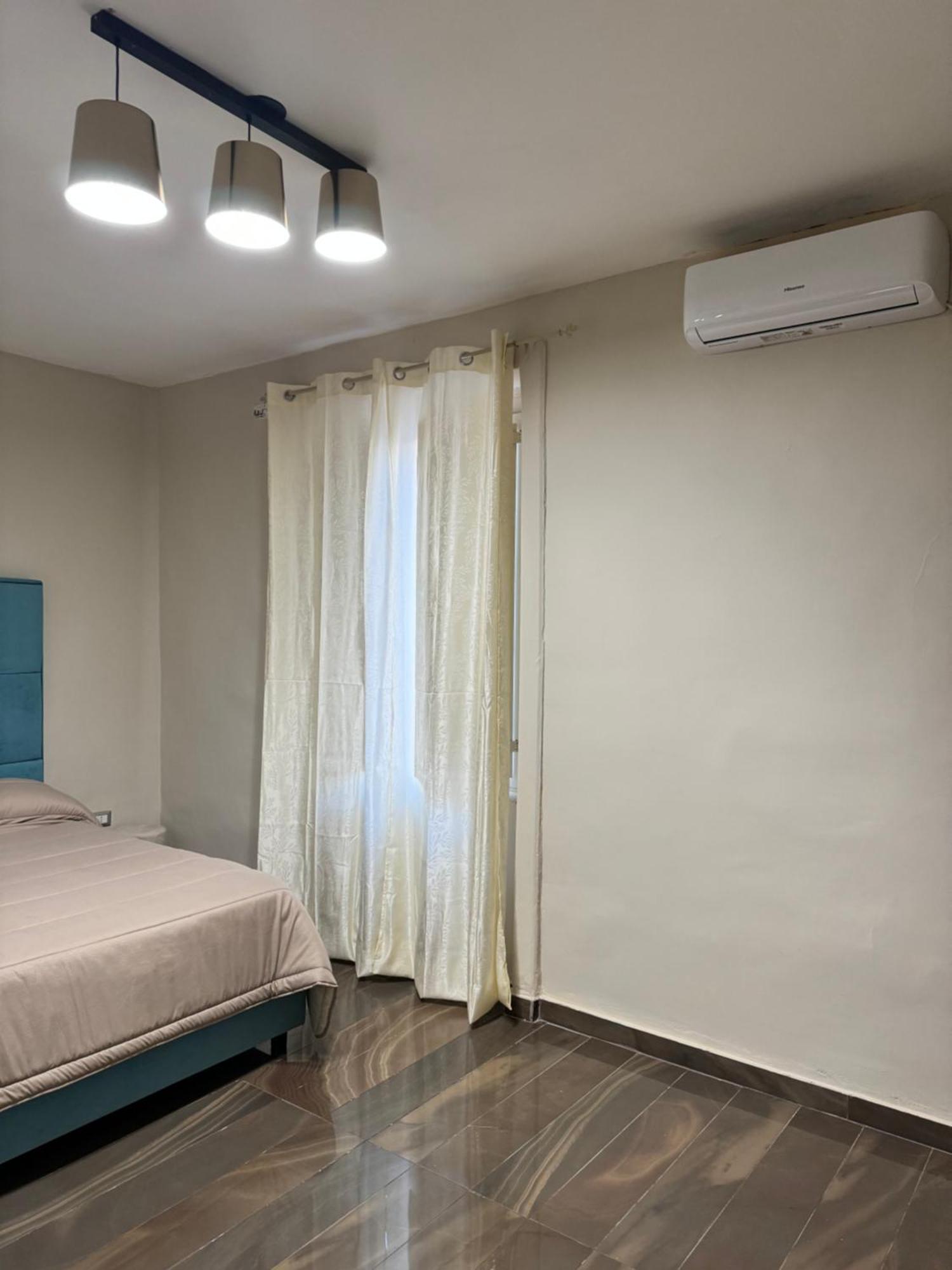 Room Station Giulia نابولي المظهر الخارجي الصورة