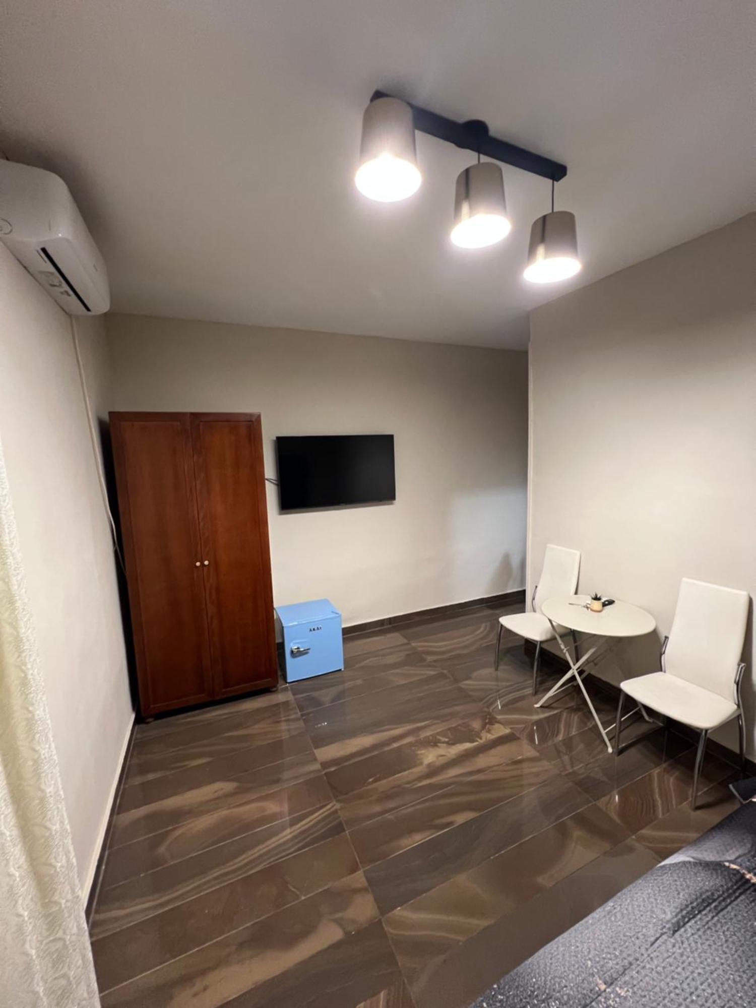 Room Station Giulia نابولي المظهر الخارجي الصورة